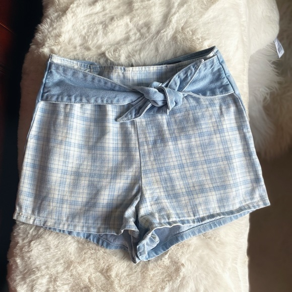 UO BDG Emmy tie front shorts high rise mom shorts - Picture 4 of 8